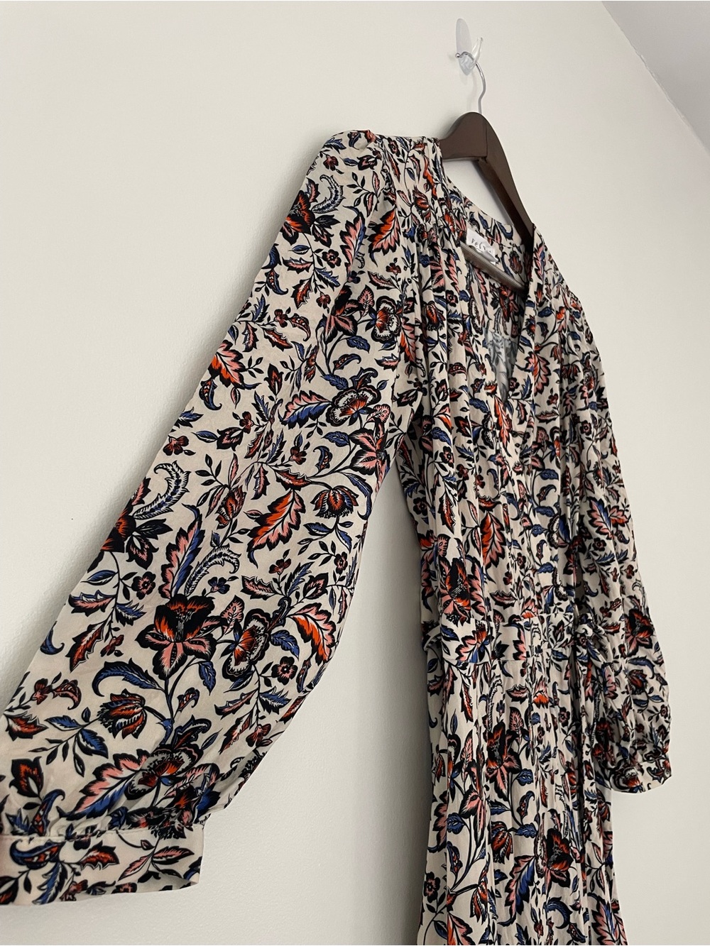 Velvet by Graham &Spencer Floral Long Sleeve Wrap Maxi Resort Dress - Picture 4 of 7